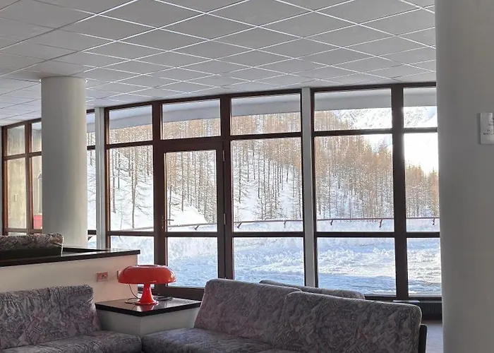 Cozy Апартаменти Брей-Червінія